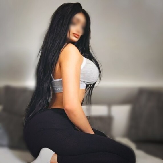 SexyTexte.com - Naomi coquine open