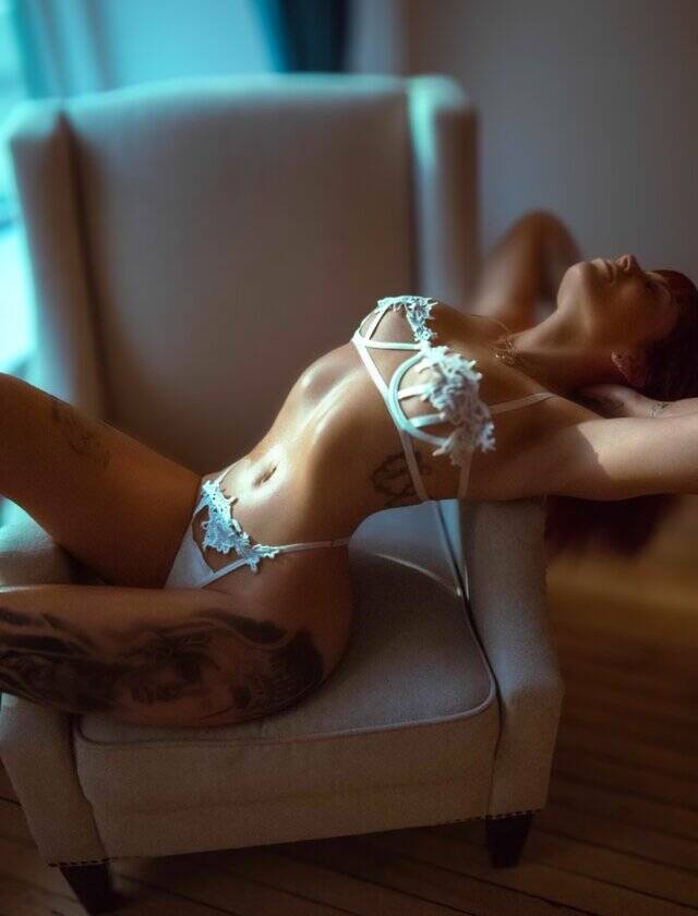 SexyTexte.com - femme fontaine dispo auj