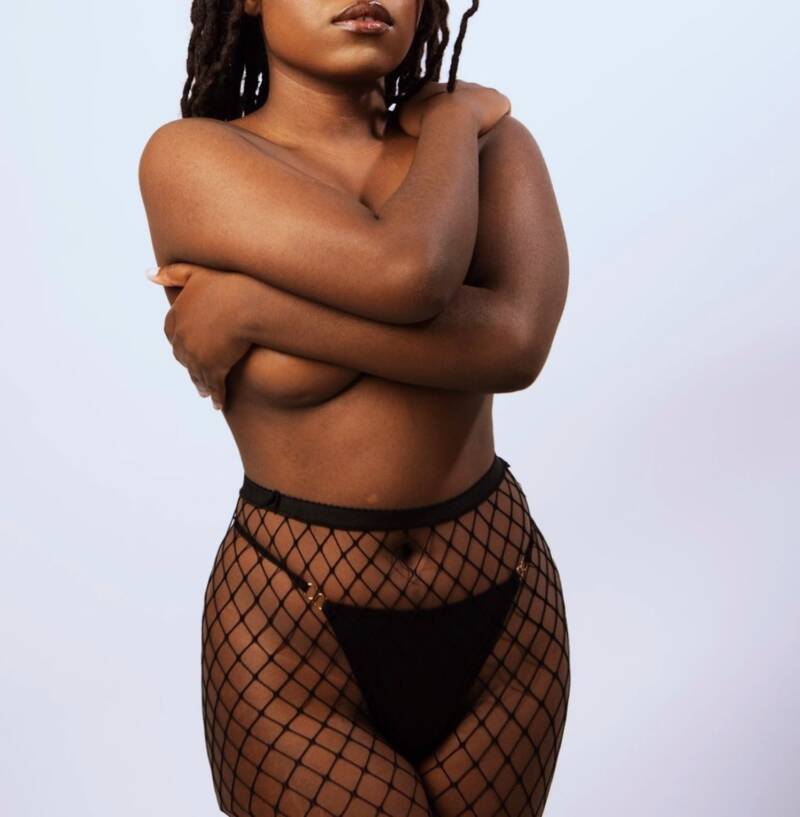 SexyTexte.com - Sensations Torrides au Spa Extrême Massage