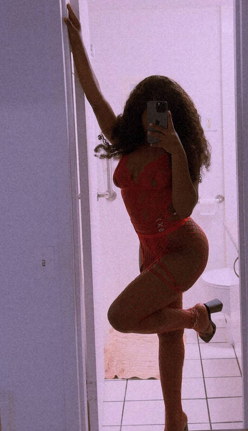 SexyTexte.com - Anou Petite Africaine Premiere Semaine